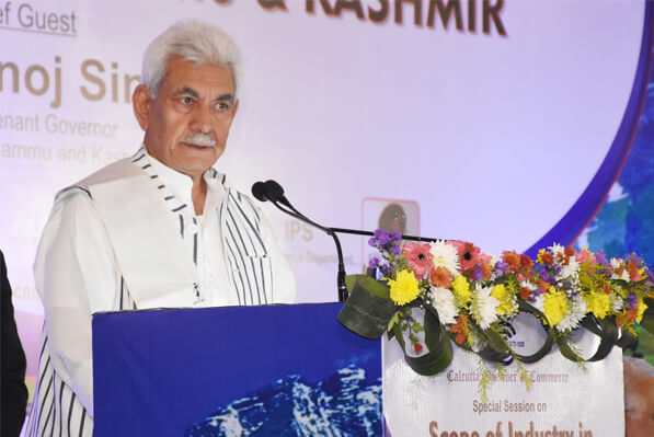 Mr. Manoj Sinha, Hon’ble Lt. Governor of Jammu & Kashmir enthralling the audience with his remarks on prospects of industry in Jammu & Kashmir.