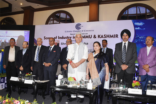 Past Presidents and Office-Bearers of CCC with Hon’ble Lt. Governor of Jammu & Kashmir Mr. Manoj Sinha and Secretary, Industries & Commerce Dept. Mr. Vikramjit Singh.